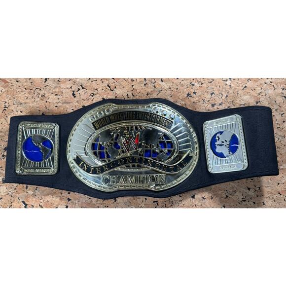 WWE Championship Belt 2000- Kids - Picture 2 of 8